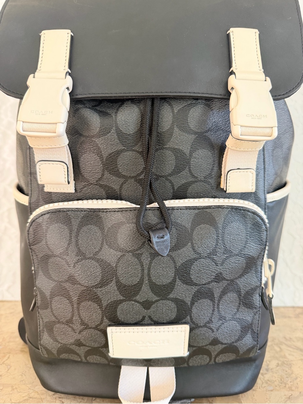 Coach Black & Chalk coated Signature leather unisex men’s track Backpack C6654 - Picture 14 of 14